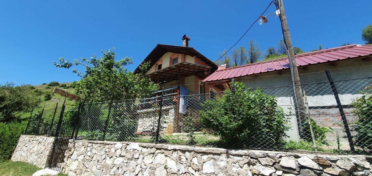 Villa Vrben Екстер'єр фото